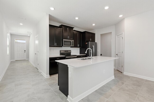 Building Photo - 4410 Seven Canyons Dr
