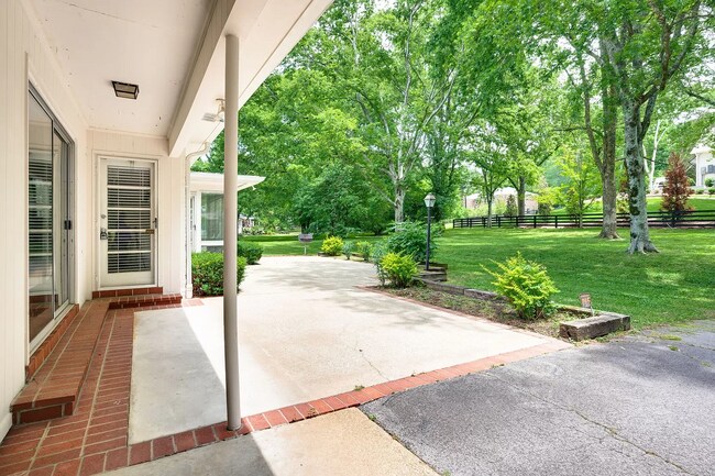 Building Photo - 6112 Melbourne Drive, Nashville, TN 37215