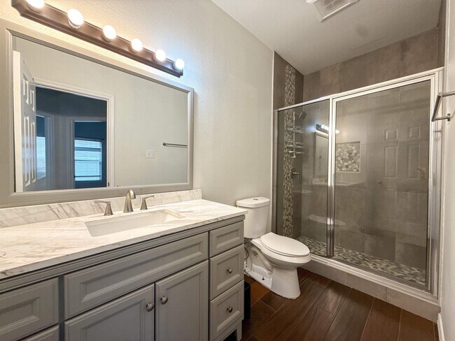 Building Photo - 3128 Rosco Dr