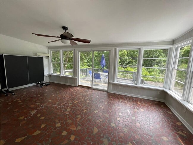 Building Photo - 1403 NW 9th Ave