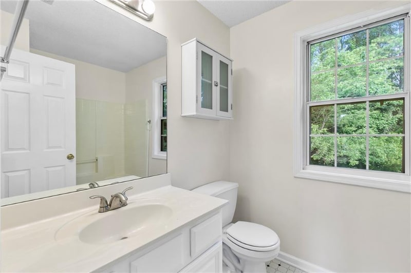 Building Photo - 405 Mt Vernon Ct