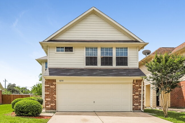 Building Photo - 8238 Fuqua Gardens Dr