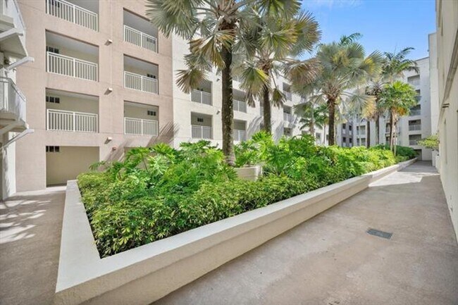 Building Photo - 7270 SW 88th St