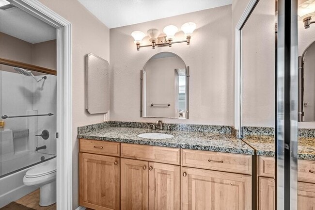 Building Photo - 4020 Porte La Paz