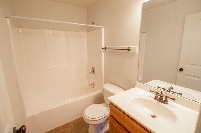 Building Photo - 4612 Dehaven Dr