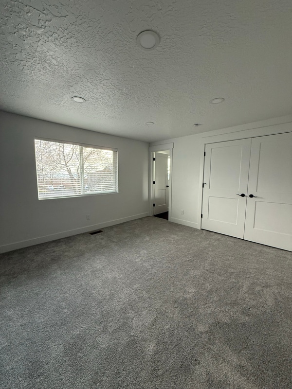 Building Photo - 1546 E 700 S