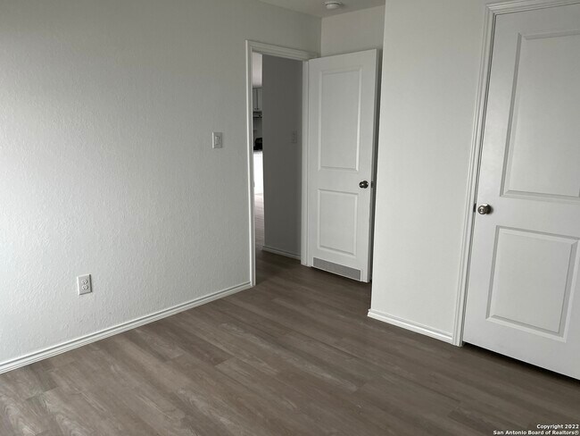 Building Photo - 6507 Scarecrow Wy