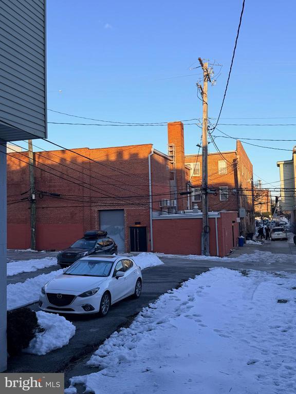 Building Photo - 2439 Maryland Ave