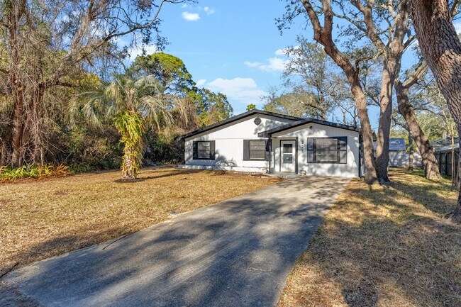 Building Photo - 229 Bonita Rd