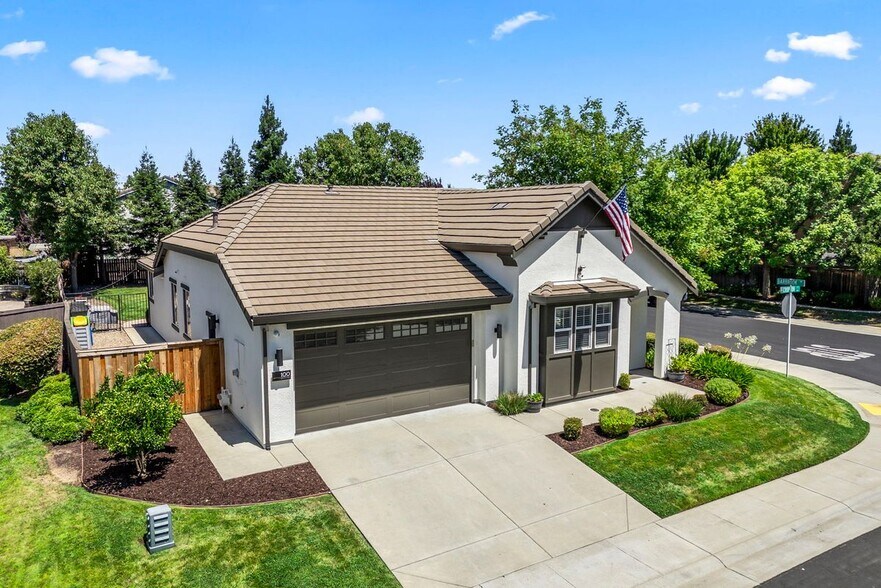 Building Photo - 100 Cropton Ct