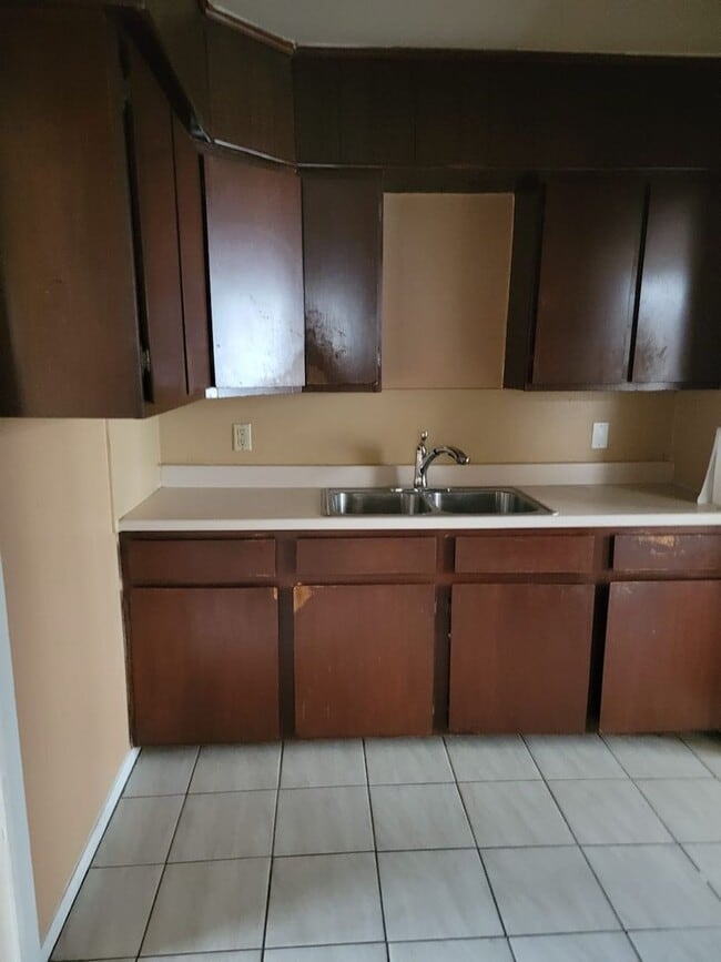 Building Photo - Charming 3 Bedroom Single Family in Houston