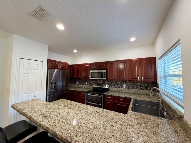 Building Photo - 2436 Oak Mill Dr