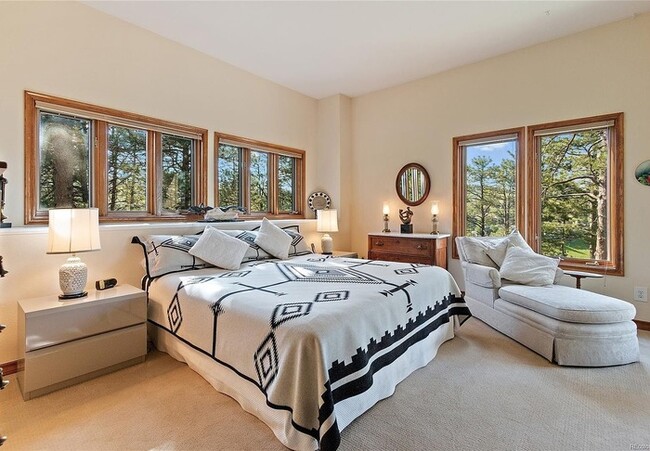 Building Photo - Executive 2BR/3BA Condo with Mountain View...