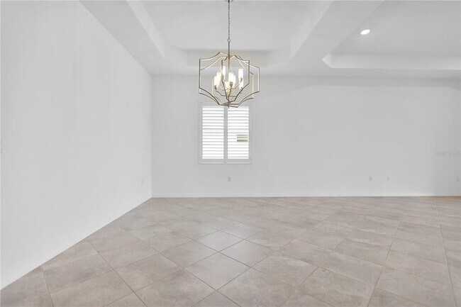 Building Photo - 15925 Sugar Hl Dr