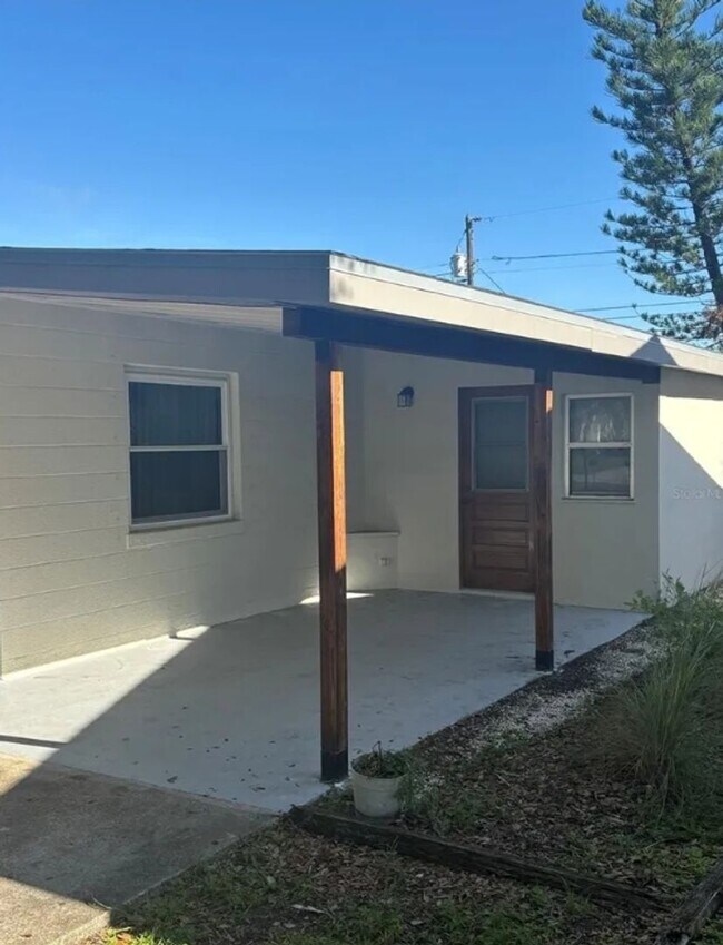 Building Photo - For Rent – Move-In Ready Gem with Modern U...