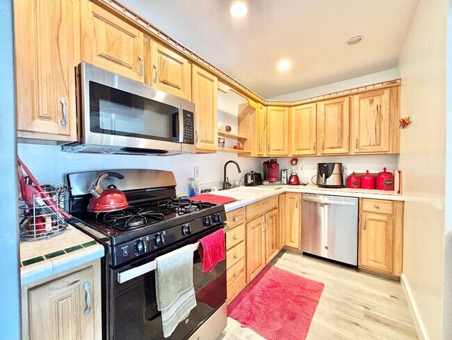 Building Photo - 2 Bedroom + 2 Bathroom Condo | Surfside III | Port Hueneme | Furnished