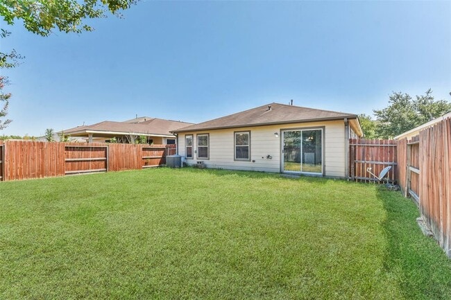 Building Photo - 15515 Echo Stable Ln