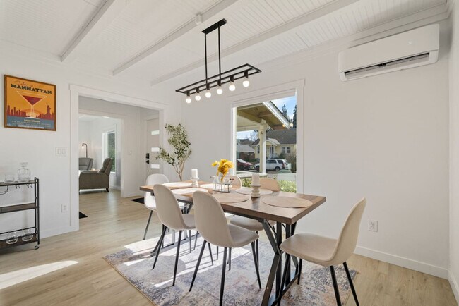 Building Photo - 3413 N 8th St