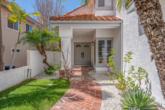 Building Photo - 8 Vistamar, Laguna Niguel