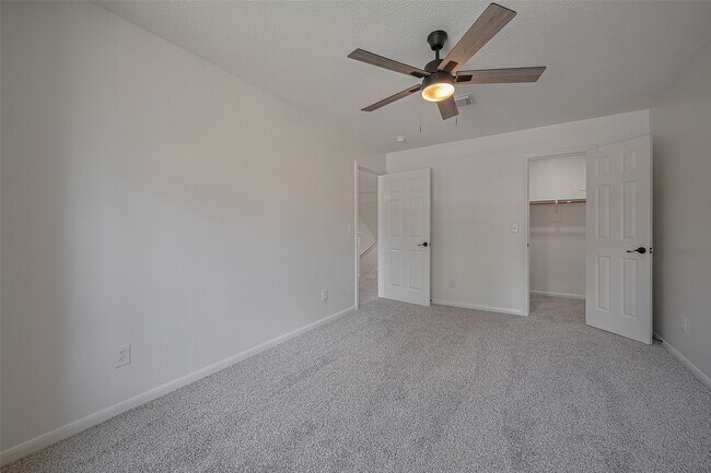 Building Photo - 3223 Candlepine Dr