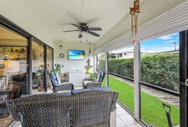 Building Photo - 1914 SE 40th Terrace