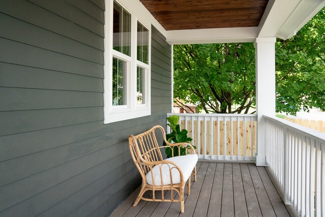 Building Photo - 509 Rosedale Ave E