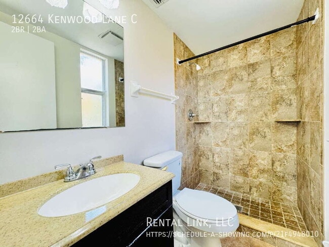 Building Photo - 12664 Kenwood Ln