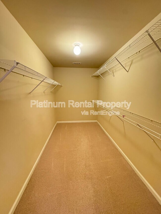 Building Photo - 13318 Flamingo Rd