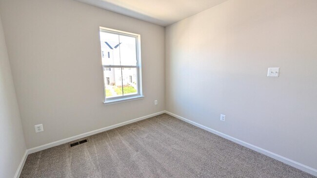 Building Photo - 1327 Cedar Vly Rd
