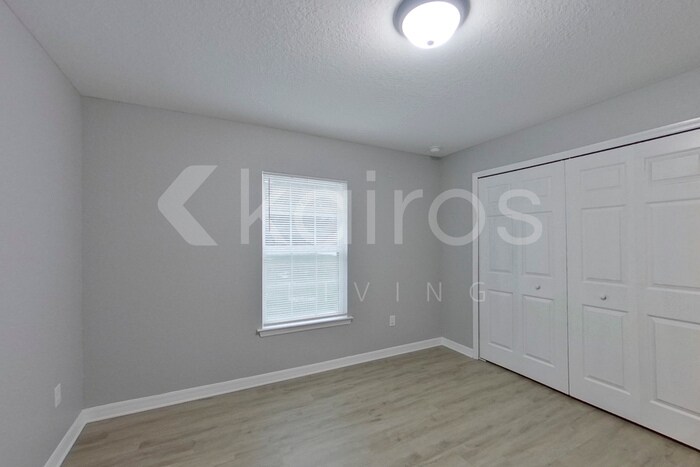 Building Photo - 13719 SW 89 Cir