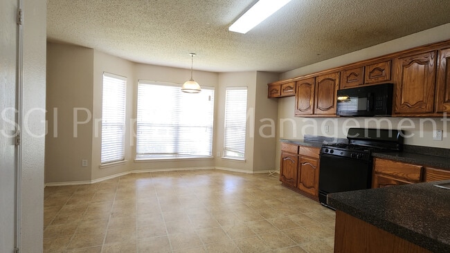 Building Photo - 4829 Egret St