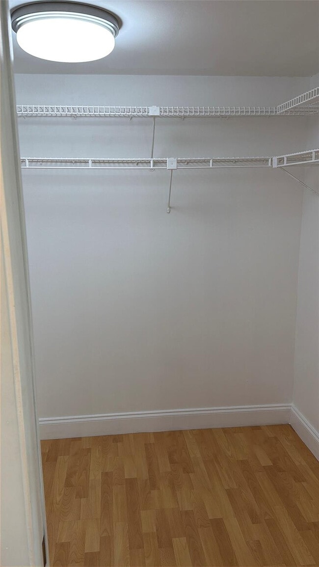 Building Photo - 10777 W Sample Rd