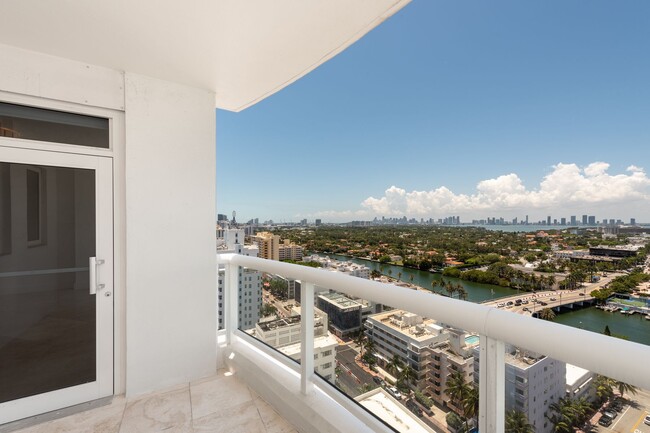 Building Photo - 4201 Collins Ave