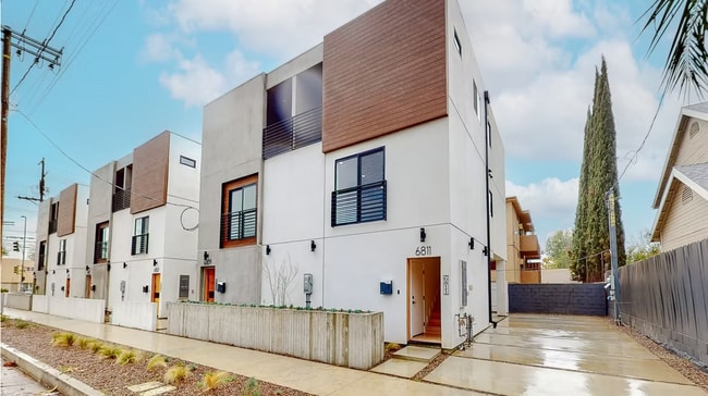 Building Photo - 6807 Gloria Ave