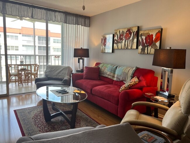 Building Photo - Costa Brava Venice Island 2BR/2BA Condo