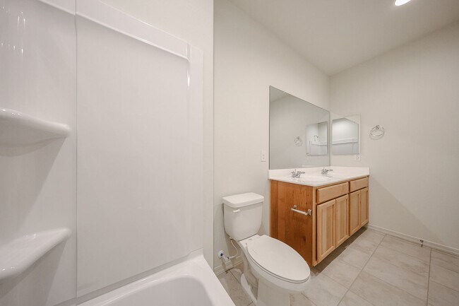 Building Photo - New 4 Bedroom + Den Home in Asante Community