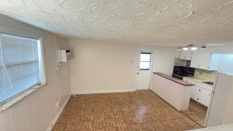 Building Photo - 440 Maddock St