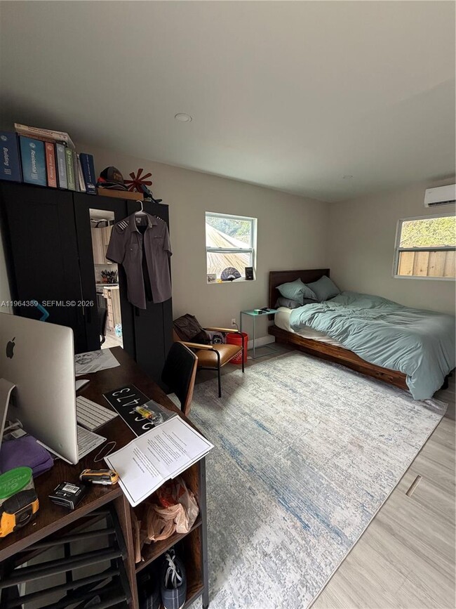 Building Photo - 1246 NE 110th Terrace