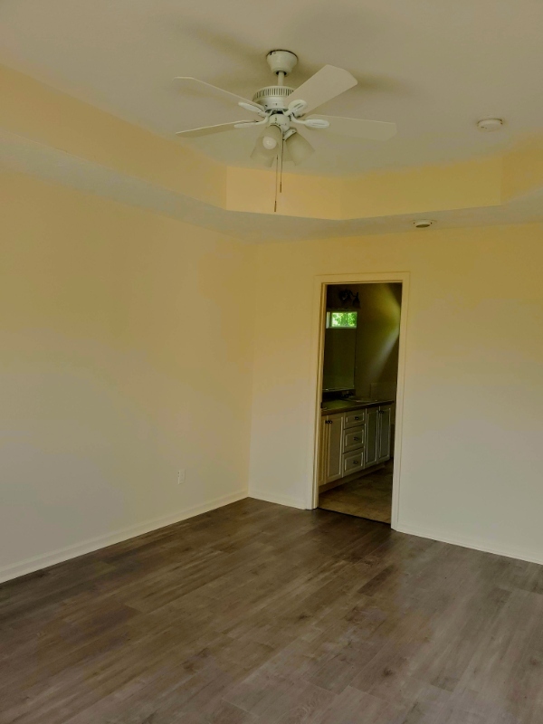 Building Photo - 304 Grandiflora Cir