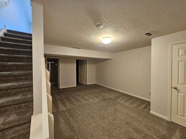 Building Photo - Streetsboro 2 Bedroom 2.5 Bath Condo