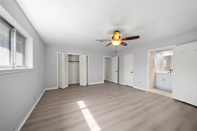 Building Photo - 13703 Piping Rock Ln