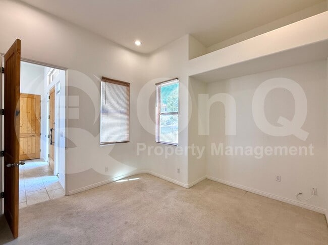 Building Photo - 15104 E Ridgeway Dr
