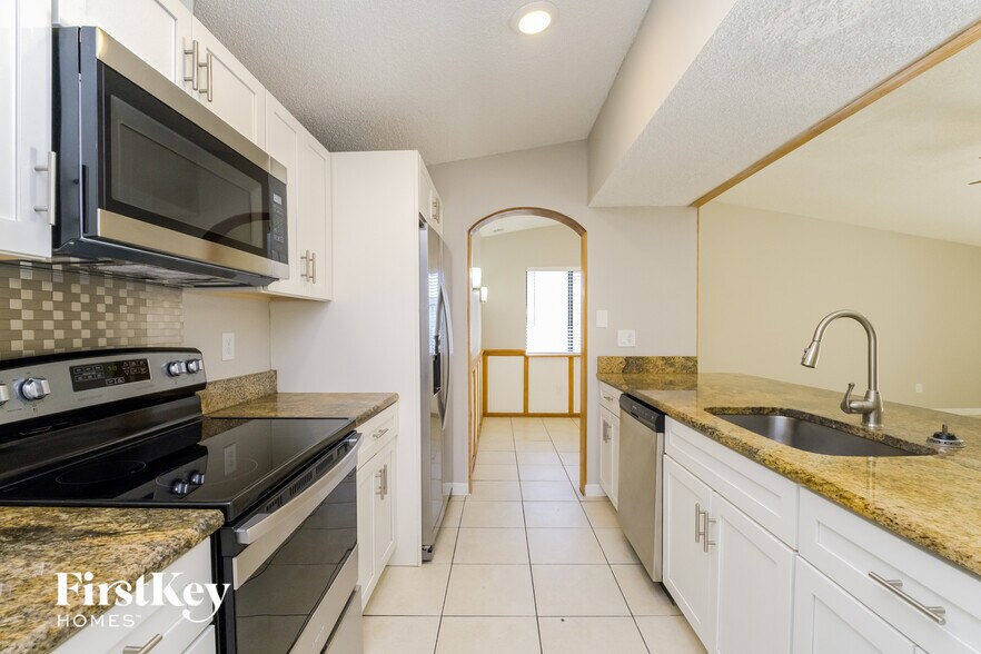 Building Photo - 4544 Weasel Dr