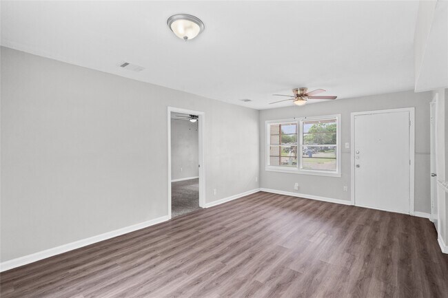 Building Photo - 3129 Danforth Memorial Dr