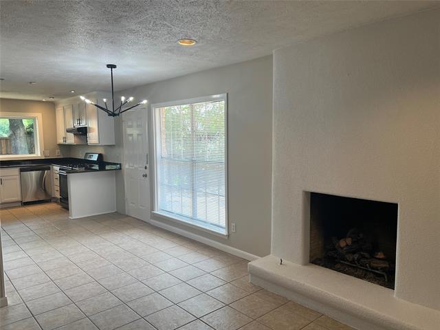 Building Photo - 9003 Villa Park Cir