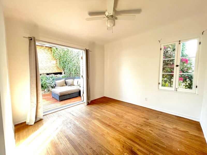 Building Photo - 2437 Arthur St