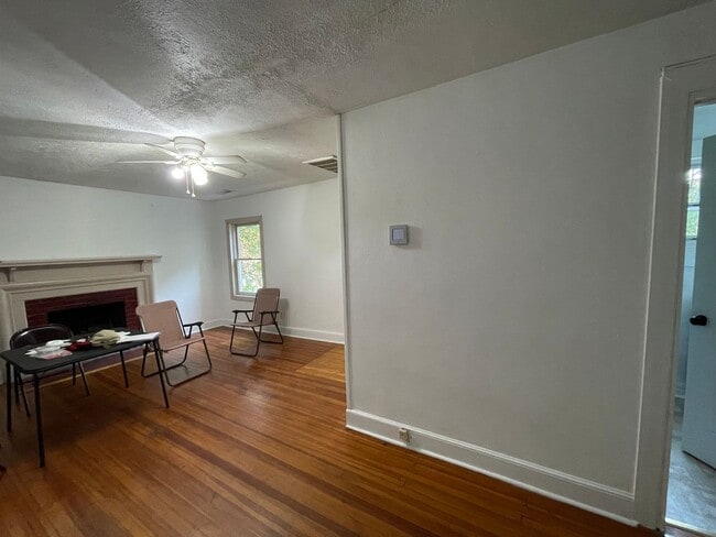 Building Photo - Single Family Home on Old Graves Mill Road