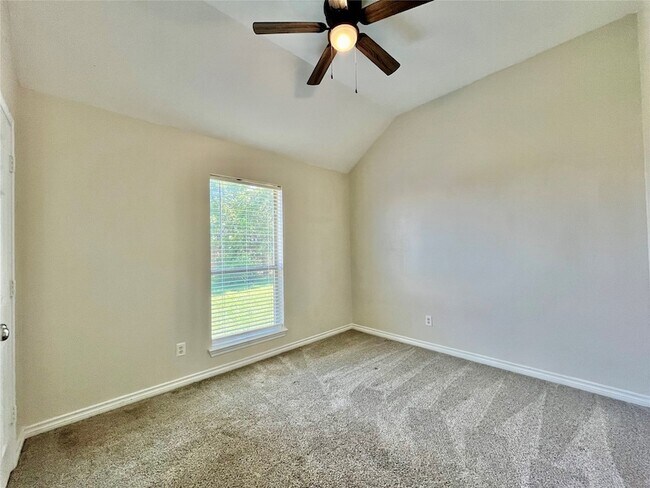 Building Photo - 274 Heather Ln