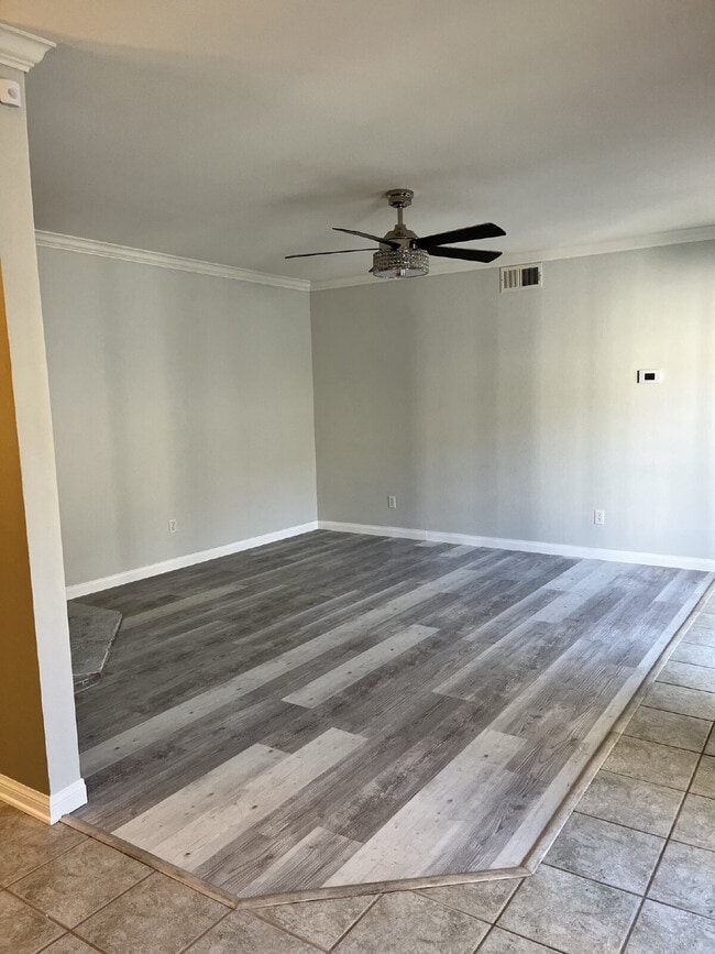 Building Photo - "Charming 3-Bed Oasis with 2 Baths in Moor...
