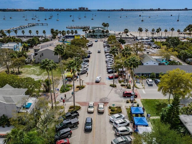 Building Photo - 3120 Beach Blvd S